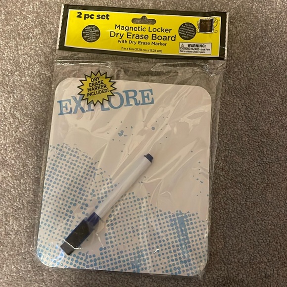 Magnetic locker dry erase board - Picture 1 of 3